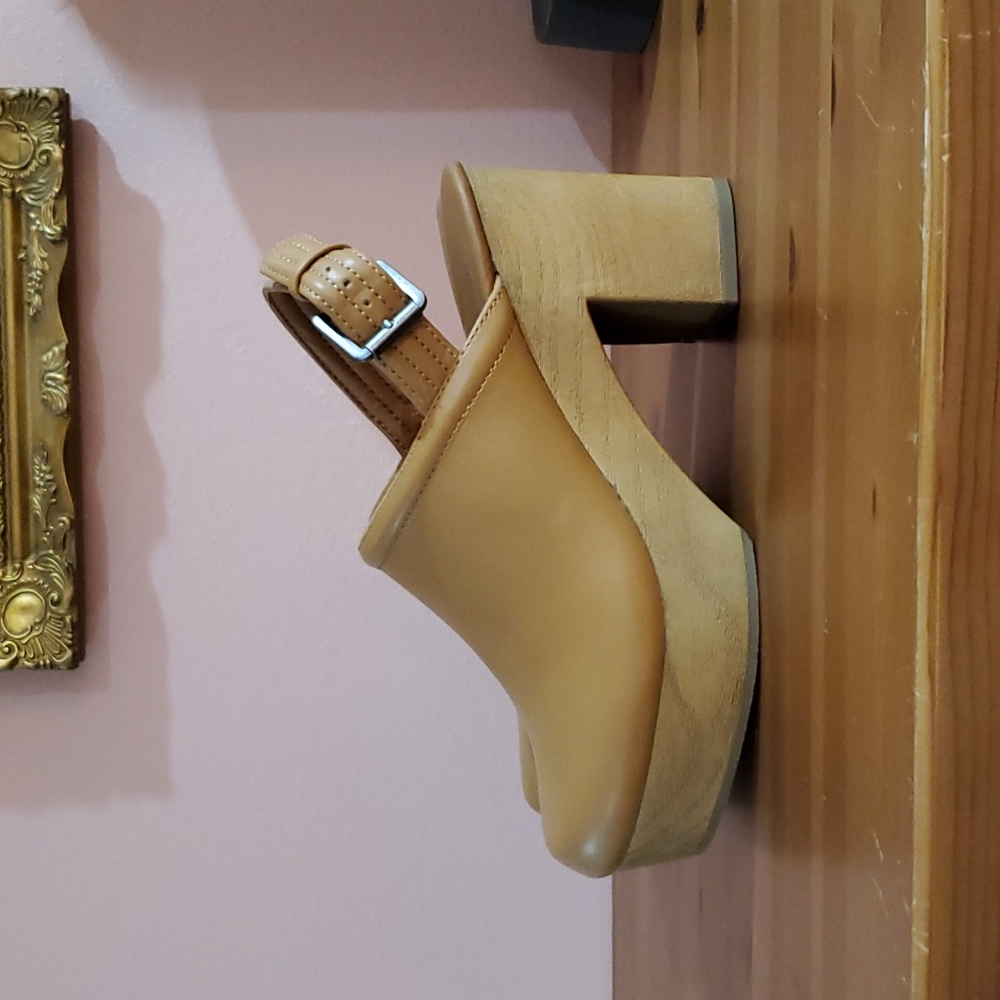Target Clogs